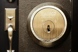 best deadbolts lock in North Vancouver